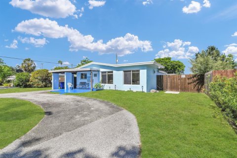 Villa ou maison à vendre à Pompano Beach, Floride: 3 chambres, 107.86 m2 № 2270830 - photo 11