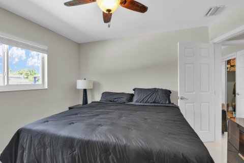 Villa ou maison à vendre à Pompano Beach, Floride: 3 chambres, 107.86 m2 № 2270830 - photo 30