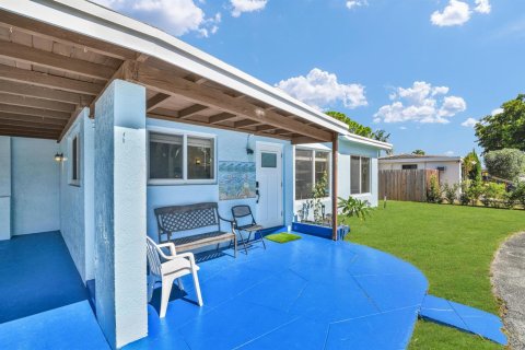 Villa ou maison à vendre à Pompano Beach, Floride: 3 chambres, 107.86 m2 № 2270830 - photo 13