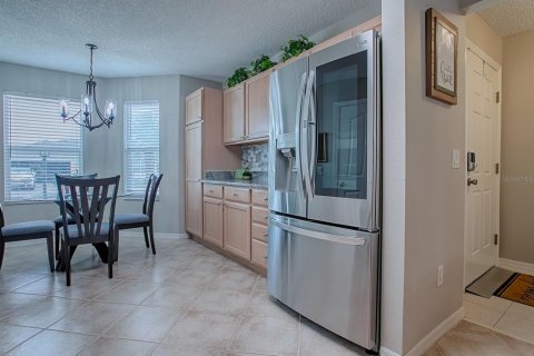 House in The Villages, Florida 3 bedrooms, 137.22 sq.m. № 1688526 - photo 7