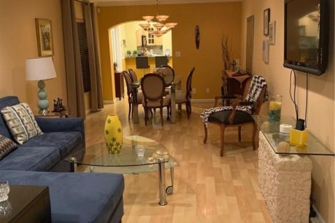 Commercial property in Fort Lauderdale, Florida 167.22 sq.m. № 2083149 - photo 4