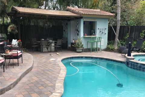 Commercial property in Fort Lauderdale, Florida 167.22 sq.m. № 2083149 - photo 28