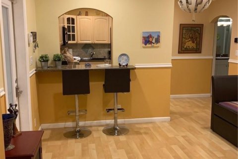 Commercial property in Fort Lauderdale, Florida 167.22 sq.m. № 2083149 - photo 12