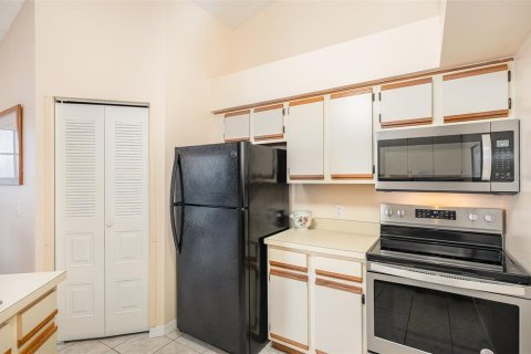 Condominio en venta en Cocoa, Florida, 2 dormitorios, 93.09 m2 № 1826830 - foto 6