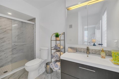 Condo in Celebration, Florida, 3 bedrooms  № 1511004 - photo 5