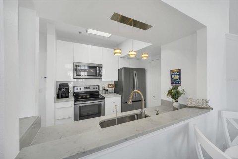 Condo in Celebration, Florida, 3 bedrooms  № 1511004 - photo 13