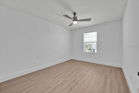 House in Winter Garden, Florida 4 bedrooms, 231.33 sq.m. № 1876179 - photo 18