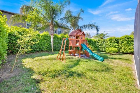 House in Winter Garden, Florida 4 bedrooms, 231.33 sq.m. № 1876179 - photo 27