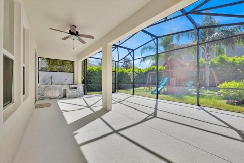 House in Winter Garden, Florida 4 bedrooms, 231.33 sq.m. № 1876179 - photo 25