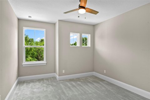 Casa en venta en Apopka, Florida, 5 dormitorios, 304.16 m2 № 1881228 - foto 29