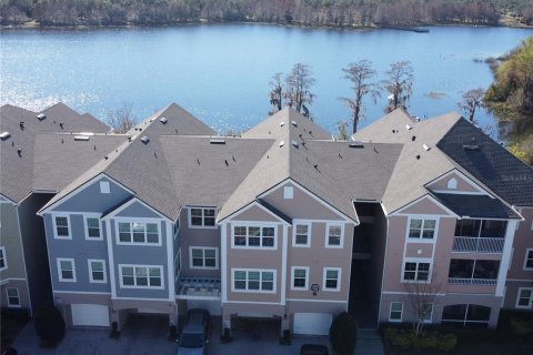 Condominio en Orlando, Florida, 2 dormitorios  № 2109133