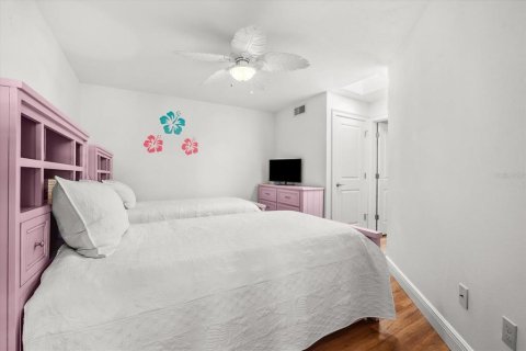 Townhouse in Sarasota, Florida 3 bedrooms, 230.4 sq.m. № 1618677 - photo 29