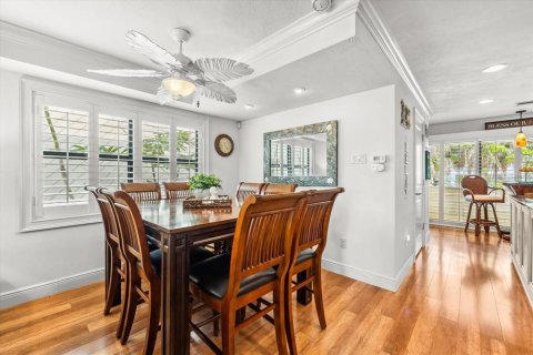 Townhouse in Sarasota, Florida 3 bedrooms, 230.4 sq.m. № 1618677 - photo 11