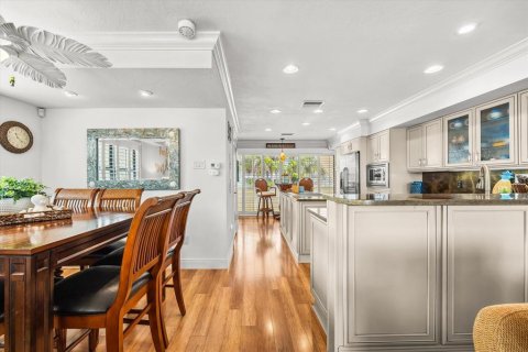 Townhouse in Sarasota, Florida 3 bedrooms, 230.4 sq.m. № 1618677 - photo 10