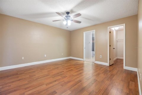 House in Zephyrhills, Florida 4 bedrooms, 202.25 sq.m. № 1690687 - photo 23