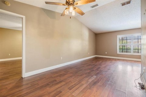 House in Zephyrhills, Florida 4 bedrooms, 202.25 sq.m. № 1690687 - photo 8