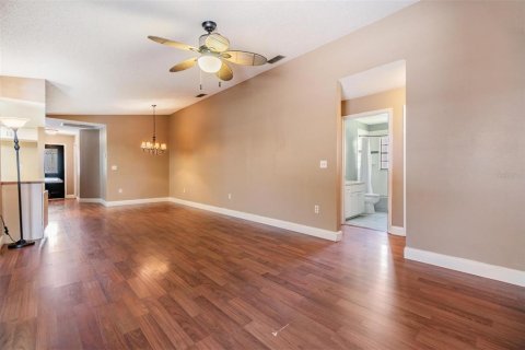 House in Zephyrhills, Florida 4 bedrooms, 202.25 sq.m. № 1690687 - photo 18