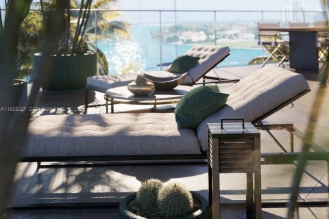 Снять в аренду кондоминиум в Бей-Харбор-Айлендс, Флорида 2 спальни, 195.93м2, № 1984120 - фото 15