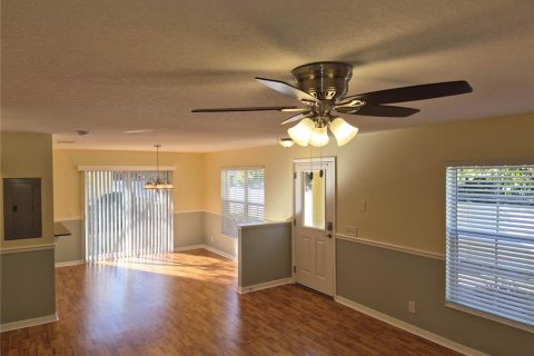 Touwnhouse à vendre à Saint Petersburg, Floride: 3 chambres, 124.95 m2 № 2127666 - photo 5