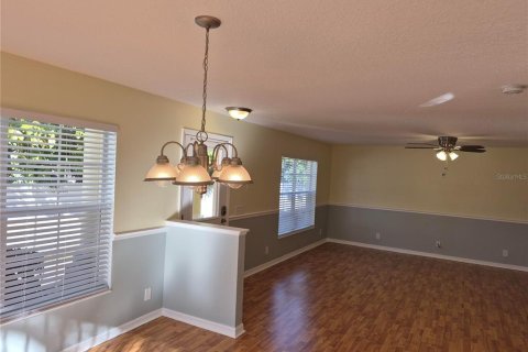 Touwnhouse à vendre à Saint Petersburg, Floride: 3 chambres, 124.95 m2 № 2127666 - photo 3
