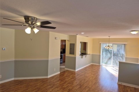 Touwnhouse à vendre à Saint Petersburg, Floride: 3 chambres, 124.95 m2 № 2127666 - photo 4