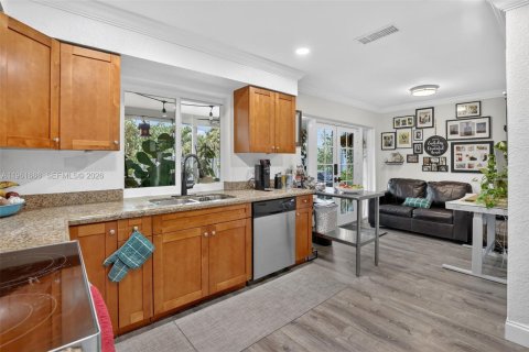 Casa en venta en Sunrise, Florida, 3 dormitorios, 130.06 m2 № 2026707 - foto 10