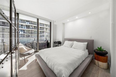 Condo in Miami, Florida, 2 bedrooms  № 1488755 - photo 9