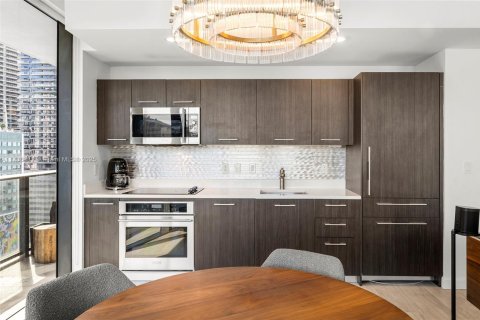 Condo in Miami, Florida, 2 bedrooms  № 1488755 - photo 5