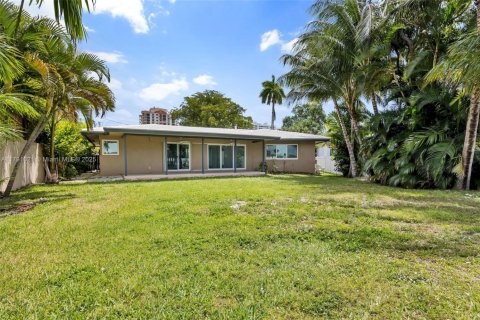 Casa en venta en Fort Lauderdale, Florida, 3 dormitorios № 1726862 - foto 28