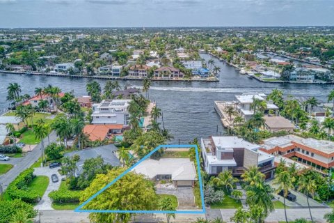 Casa en venta en Fort Lauderdale, Florida, 3 dormitorios № 1726862 - foto 1