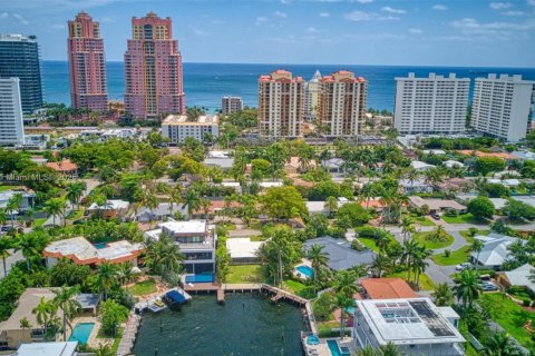 Casa en venta en Fort Lauderdale, Florida, 3 dormitorios № 1726862 - foto 2
