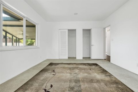 Casa en venta en Fort Lauderdale, Florida, 3 dormitorios № 1726862 - foto 23