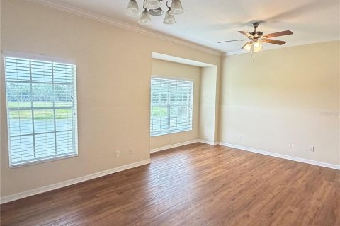 Condo in Winter Haven, Florida, 2 bedrooms № 2207713 - photo 2