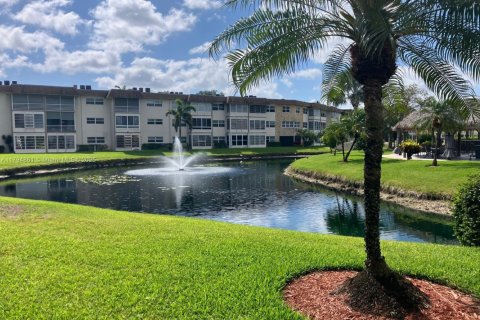 Copropriété à vendre à Lauderdale Lakes, Floride: 1 chambre, 63.55 m2 № 2035251 - photo 16