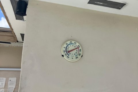 Copropriété à vendre à Lauderdale Lakes, Floride: 1 chambre, 63.55 m2 № 2035251 - photo 27