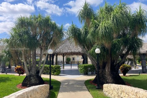 Copropriété à vendre à Lauderdale Lakes, Floride: 1 chambre, 63.55 m2 № 2035251 - photo 19