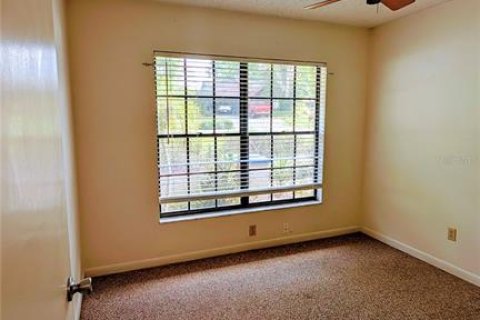 House in Land O' Lakes, Florida 4 bedrooms, 184.6 sq.m. № 1612636 - photo 13