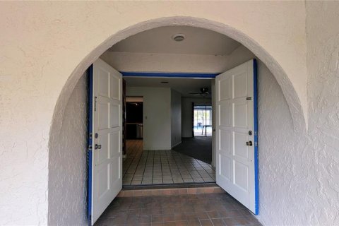 House in Land O' Lakes, Florida 4 bedrooms, 184.6 sq.m. № 1612636 - photo 4