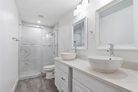 Villa ou maison à vendre à Orlando, Floride: 4 chambres, 237.83 m2 № 2236504 - photo 28