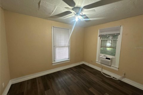 Villa ou maison à louer à Leesburg, Floride: 3 chambres, 92.9 m2 № 2413919 - photo 10