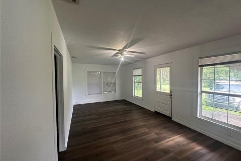 Villa ou maison à louer à Leesburg, Floride: 3 chambres, 92.9 m2 № 2413919 - photo 4