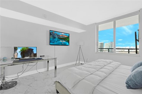 Снять в аренду кондоминиум в Майами, Флорида 1 спальня, 78.6м2, № 2005063 - фото 13