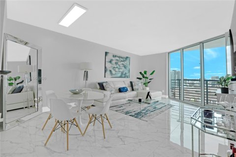 Снять в аренду кондоминиум в Майами, Флорида 1 спальня, 78.6м2, № 2005063 - фото 10