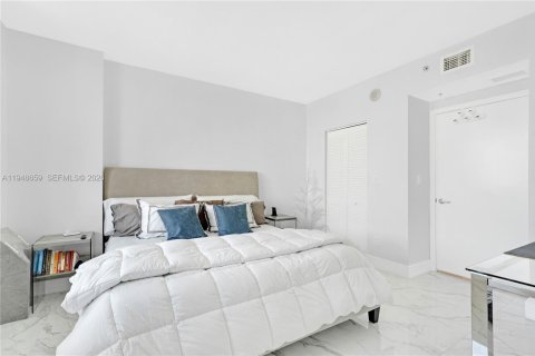 Снять в аренду кондоминиум в Майами, Флорида 1 спальня, 78.6м2, № 2005063 - фото 12