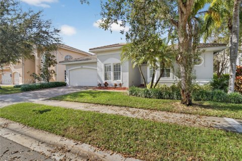 Casa en venta en Miramar, Florida, 4 dormitorios, 226.96 m2 № 1982720 - foto 3