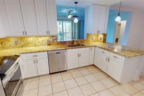 Copropriété à louer à Punta Gorda, Floride: 3 chambres, 139.17 m2 № 2148635 - photo 5