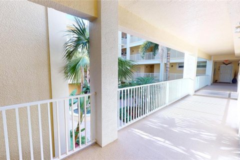 Copropriété à louer à Punta Gorda, Floride: 3 chambres, 139.17 m2 № 2148635 - photo 3