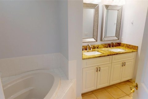 Copropriété à louer à Punta Gorda, Floride: 3 chambres, 139.17 m2 № 2148635 - photo 16