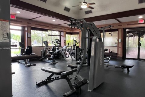 Casa en venta en Miami, Florida, 3 dormitorios, 122.63 m2 № 1925827 - foto 26