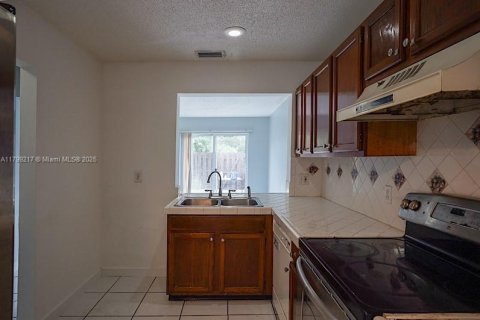 Townhouse in West Palm Beach, Florida 2 bedrooms, 89.46 sq.m. № 1713185 - photo 5